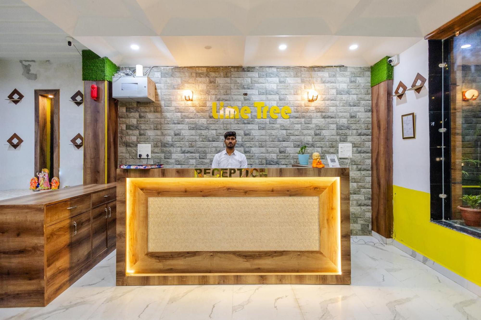 Lime Tree Hotel And Banquet Вриндавана Экстерьер фото
