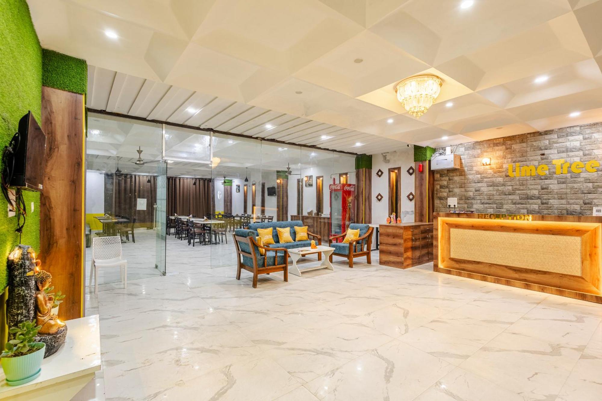 Lime Tree Hotel And Banquet Вриндавана Экстерьер фото