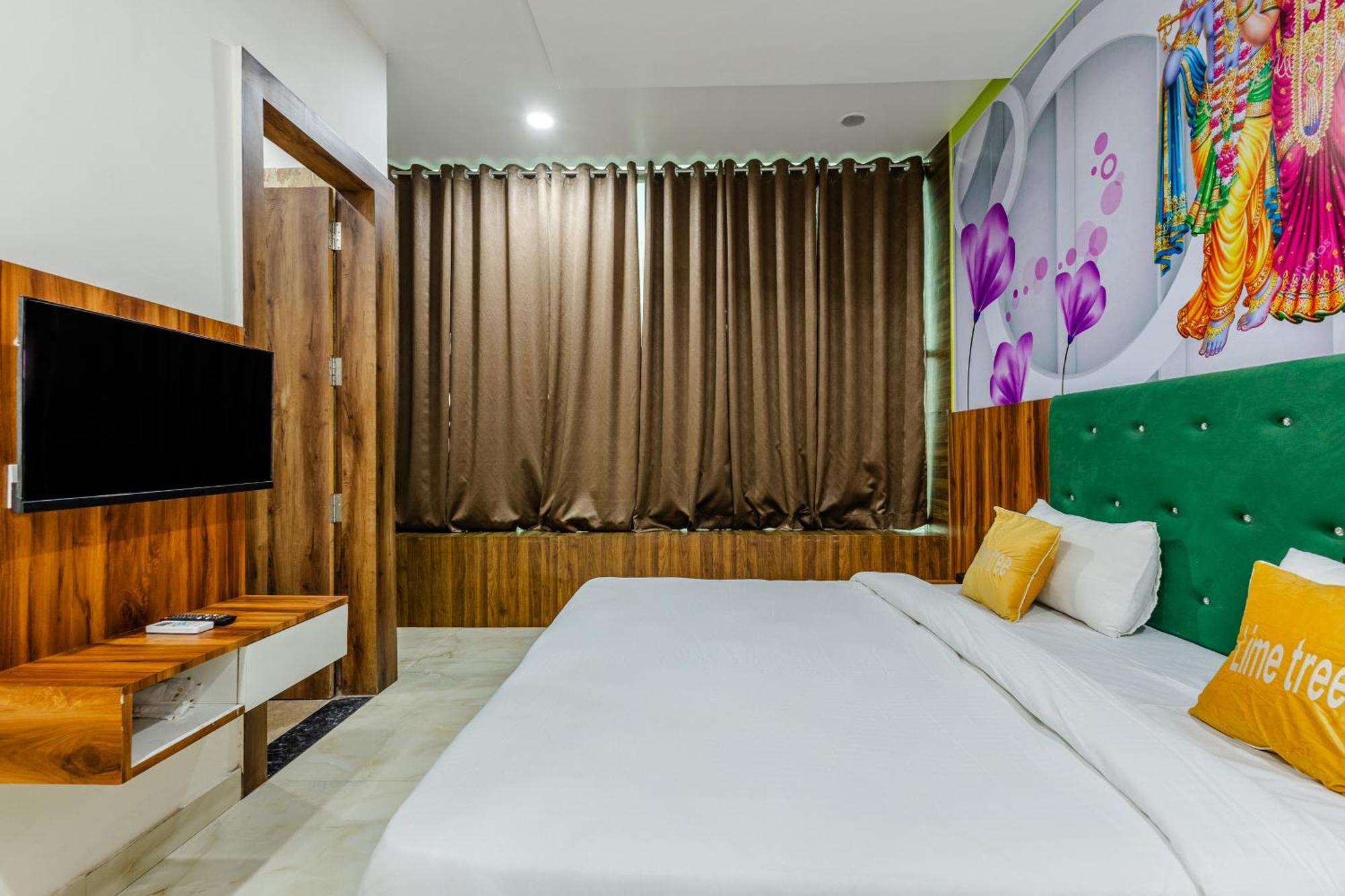 Lime Tree Hotel And Banquet Вриндавана Экстерьер фото