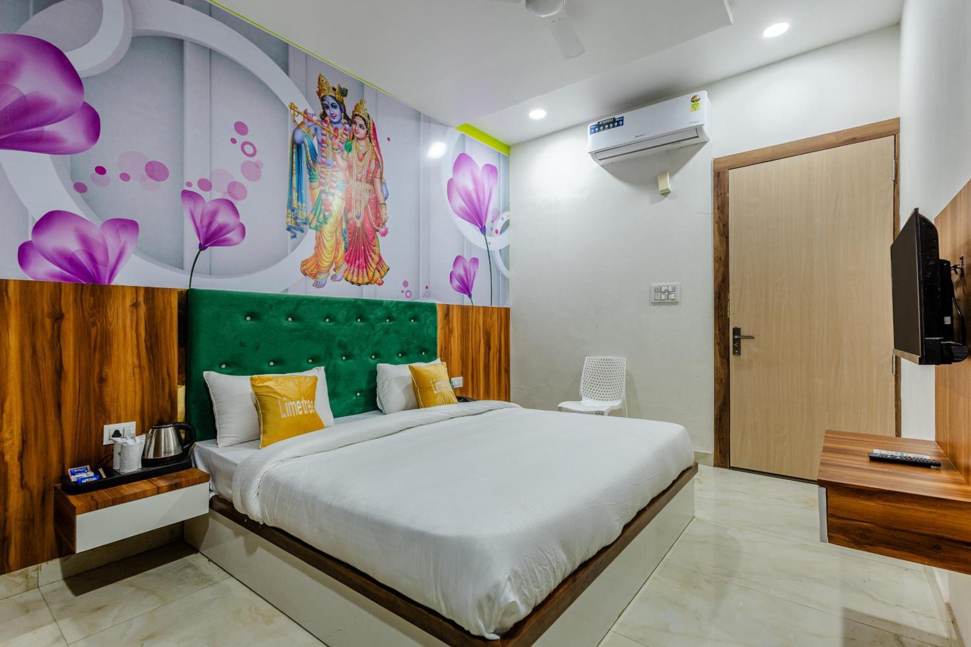 Lime Tree Hotel And Banquet Вриндавана Экстерьер фото
