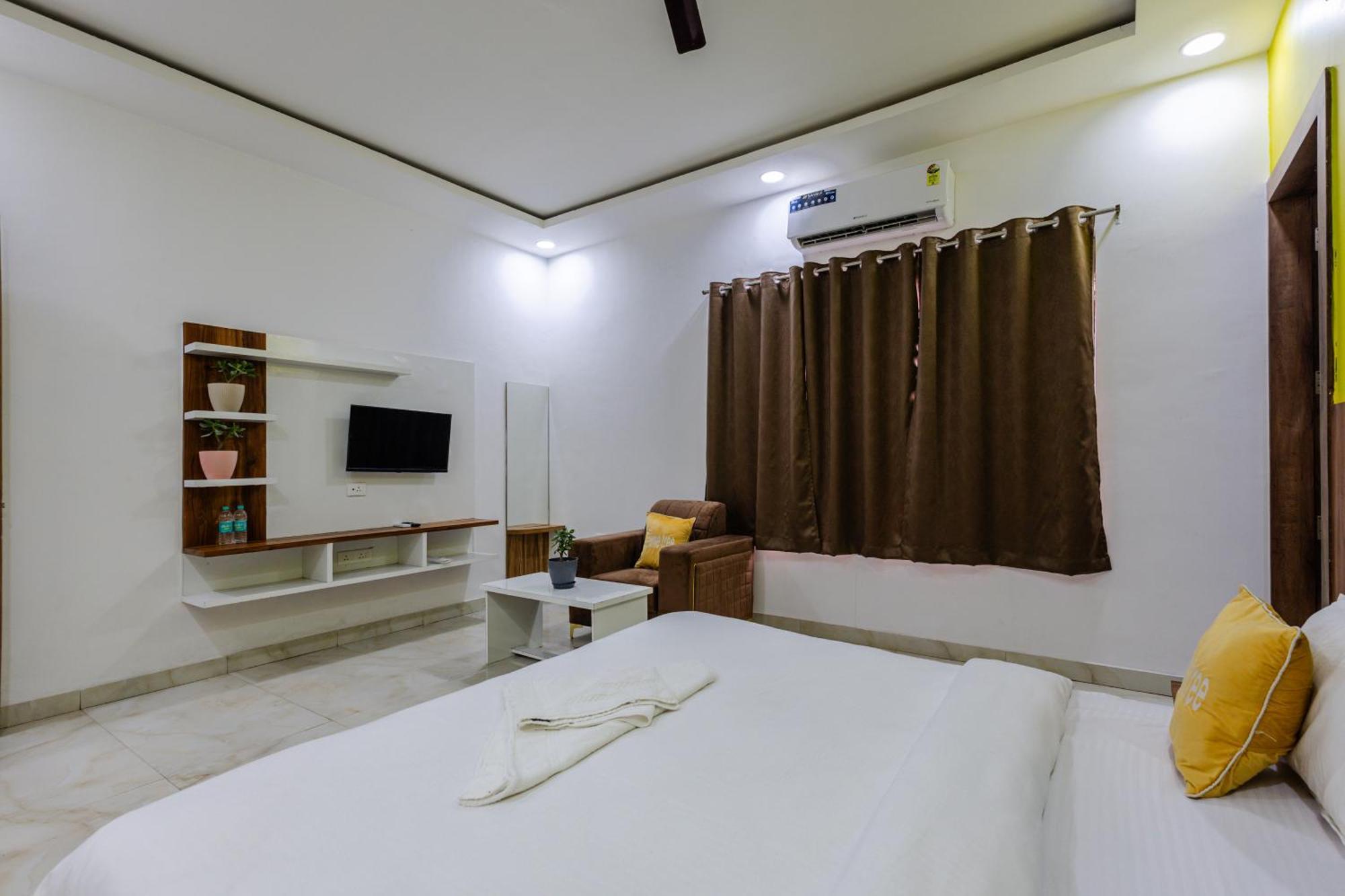Lime Tree Hotel And Banquet Вриндавана Экстерьер фото